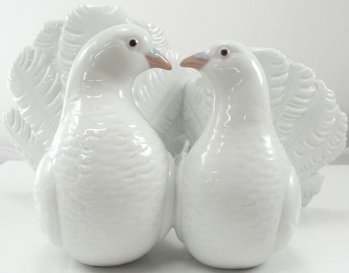 Doves in the form of an amulet of good luck