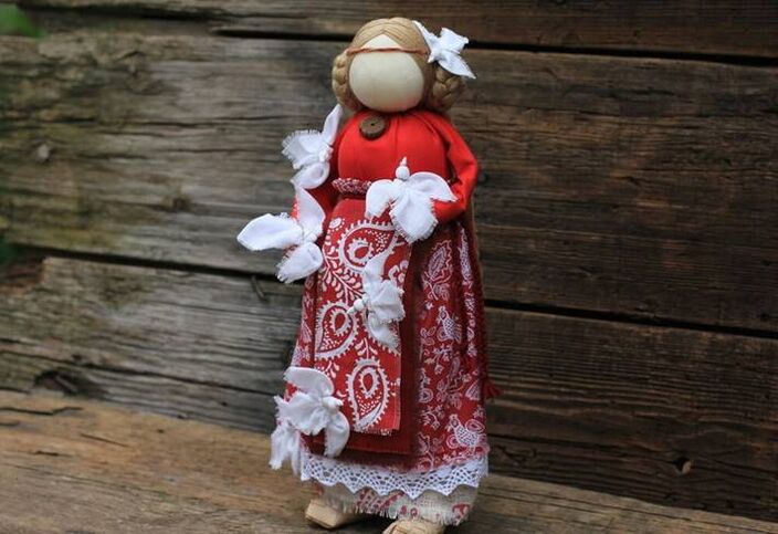 Slavic doll The joy of birds that brings well-being into the house