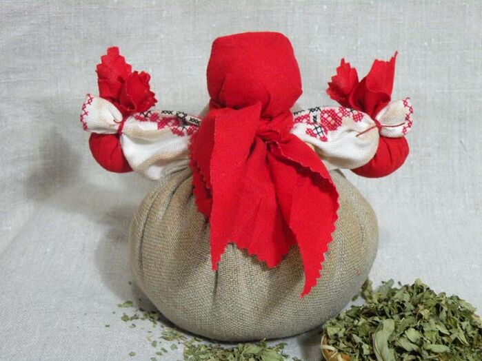 Homemade eggshell as a lucky charm